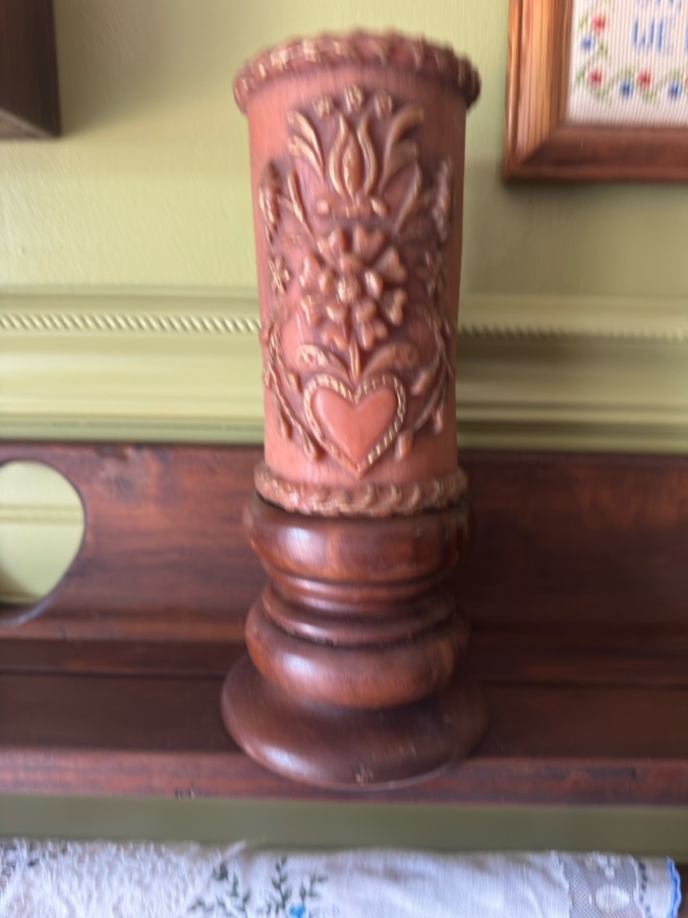 Embossed Floral Heart Carved Candle &Wooden pilar candle holder set - Picture 3 of 7